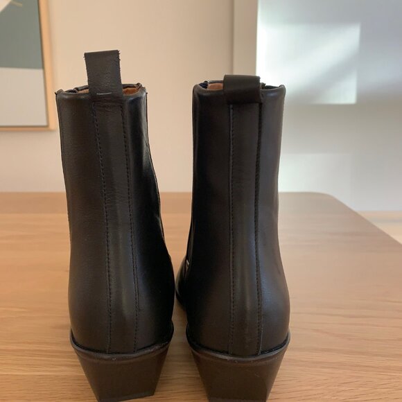 Coclico Chelsea Boot - Picture 4 of 10